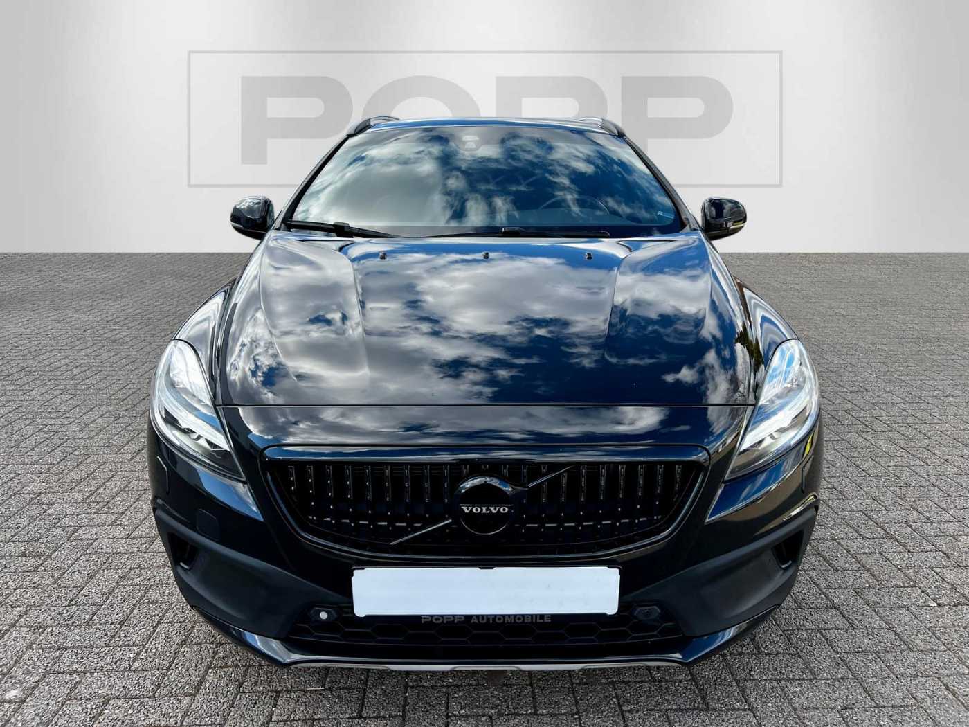 Volvo  T4 AWD Summum CAM LED NAV STHZ