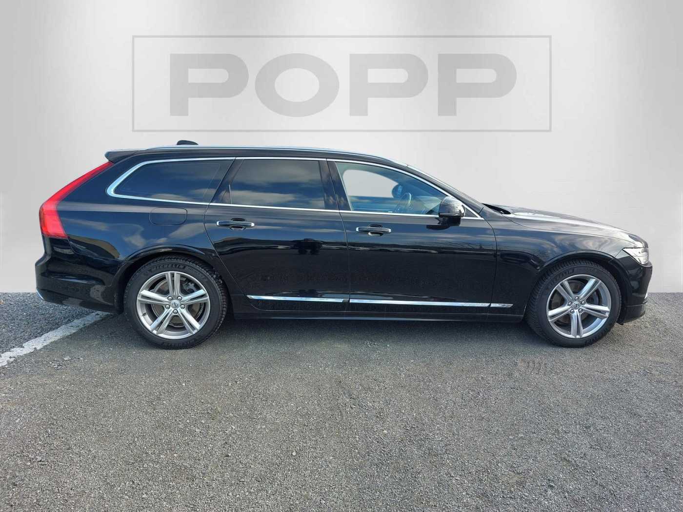 Volvo  D4 AWD Inscription 2xPDC ACC BLIS CAM LEDER