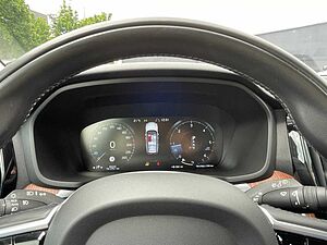 Volvo  D4 PRO AWD 360° STHZ FHZ LED